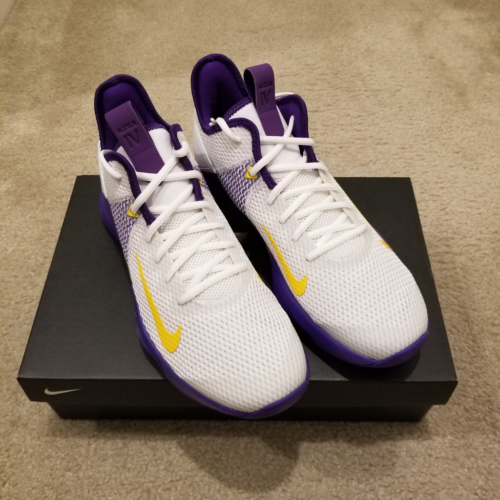 Nike Lebron Witness Iv Shoe Men Size 10 Brand New
